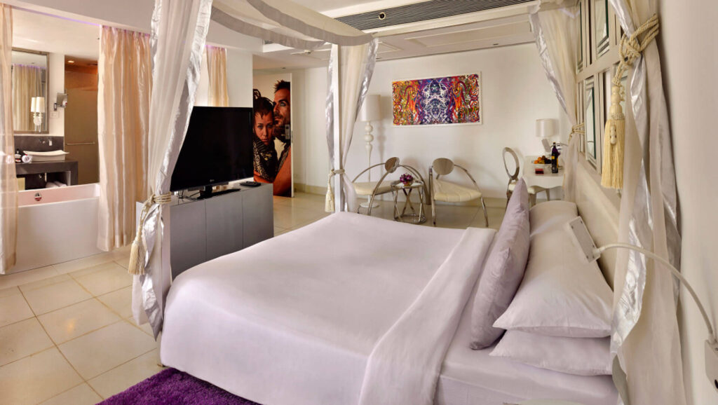 Deluxe Suites