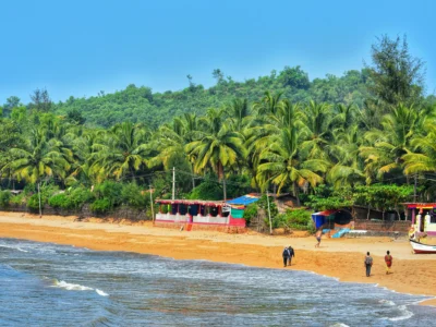 stays in anjuna goa with triptip