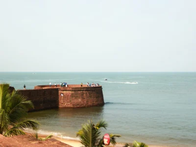 stays in calangute goa with triptip