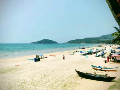 stays in candolim goa with triptip