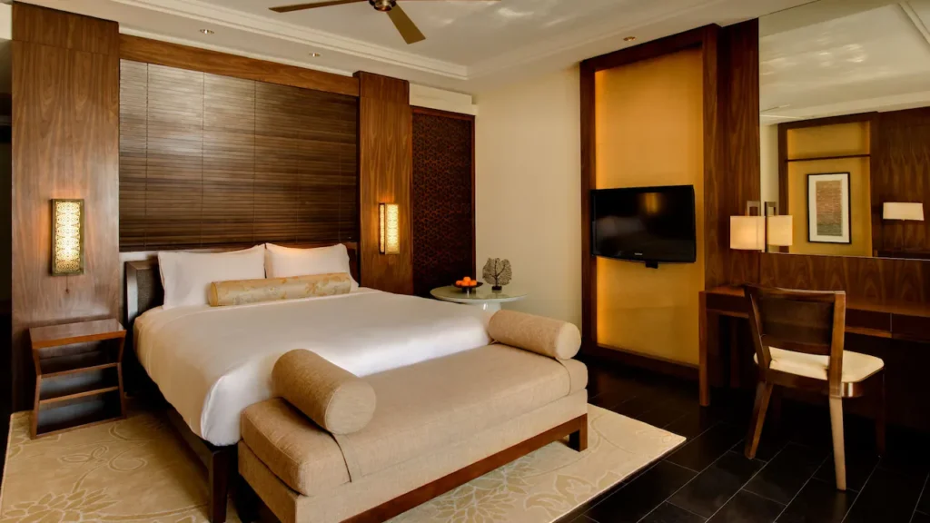 1 King Bed With Balcony Garden View