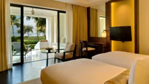 2 Twin Beds With Balcony Bay View