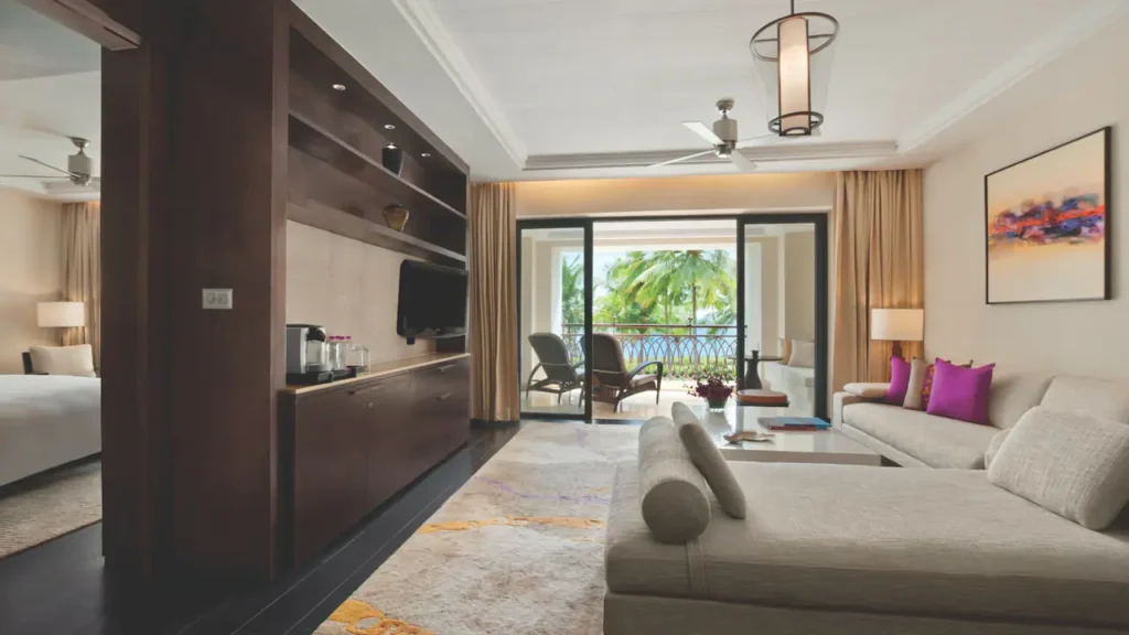 Grand Suite With Living Room and Balcony
