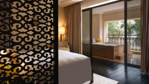 Grand Executive Suite With Living Room and Balcony