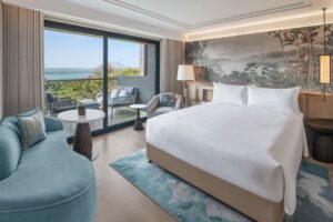 Luxury Bay-Guest room-1 King-Bay view-Balcony