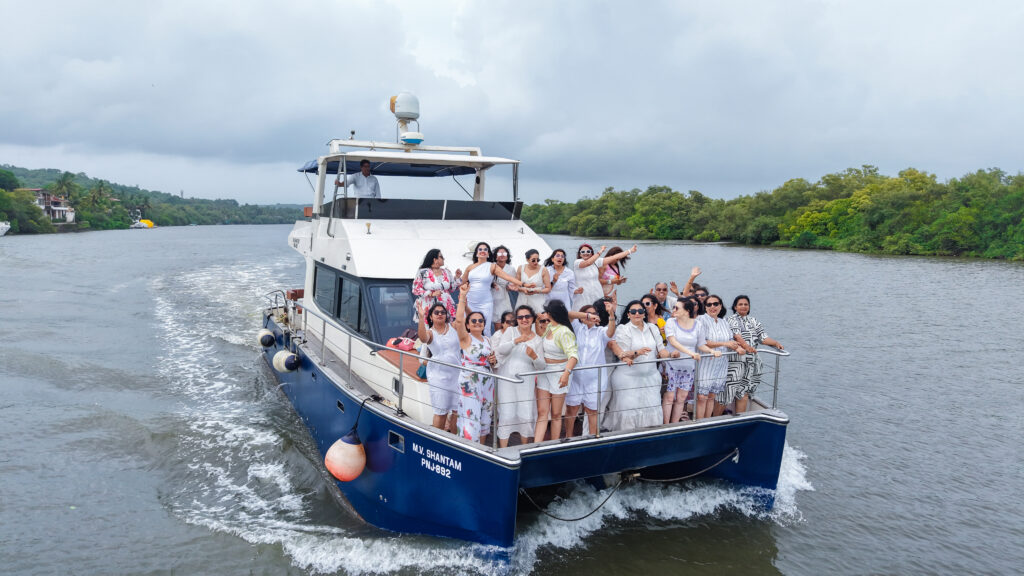25 Seater